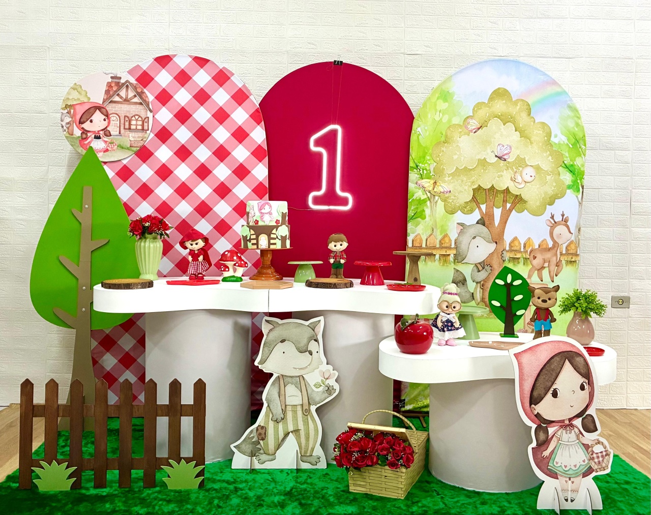 Chapéuzinho Vermelho - Coleção Orgânica G - Creare Decorações 