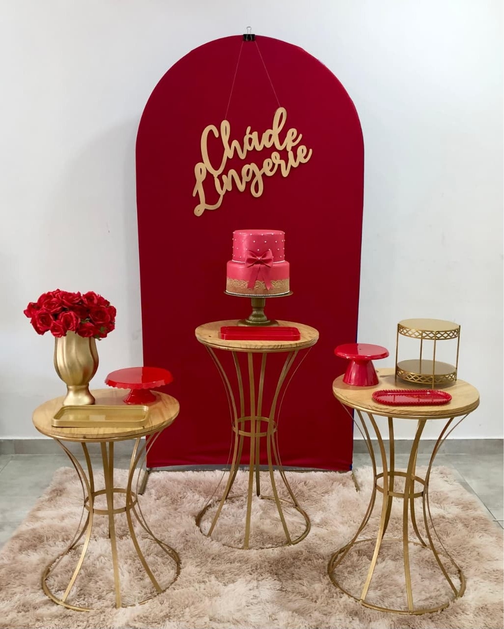 Chá de Lingerie Vermelho E Dourado - Composição  - Creare Decorações 