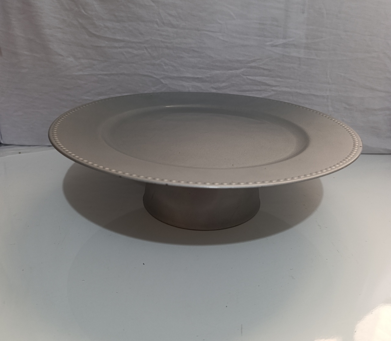 Boleira Cinza G - AMÔ ATELIÊ DECORAÇÃO