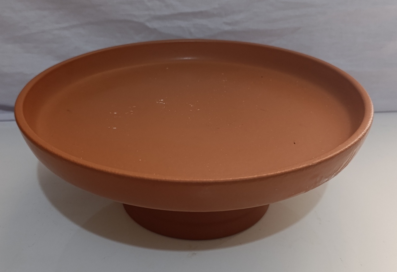 Boleira Cerâmica Terracota M  - AMÔ ATELIÊ DECORAÇÃO