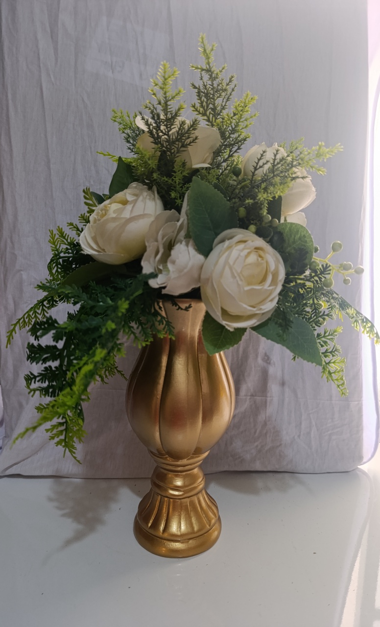 Vaso Dourado G - AMÔ ATELIÊ DECORAÇÃO