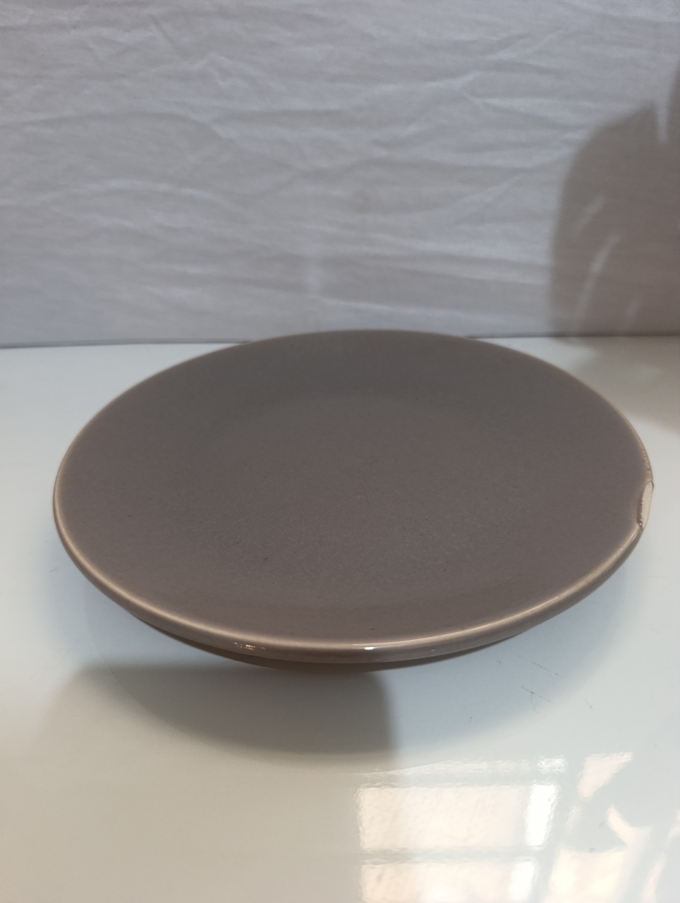 Bandeja Cinza Cerâmica Redonda M  - AMÔ ATELIÊ DECORAÇÃO