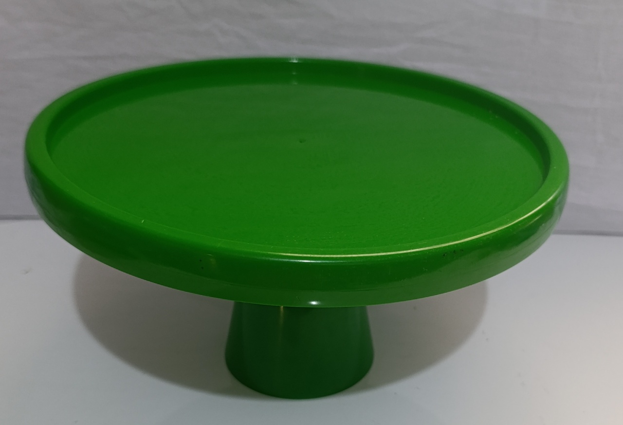 Boleira Cone Verde Folha  - AMÔ ATELIÊ DECORAÇÃO
