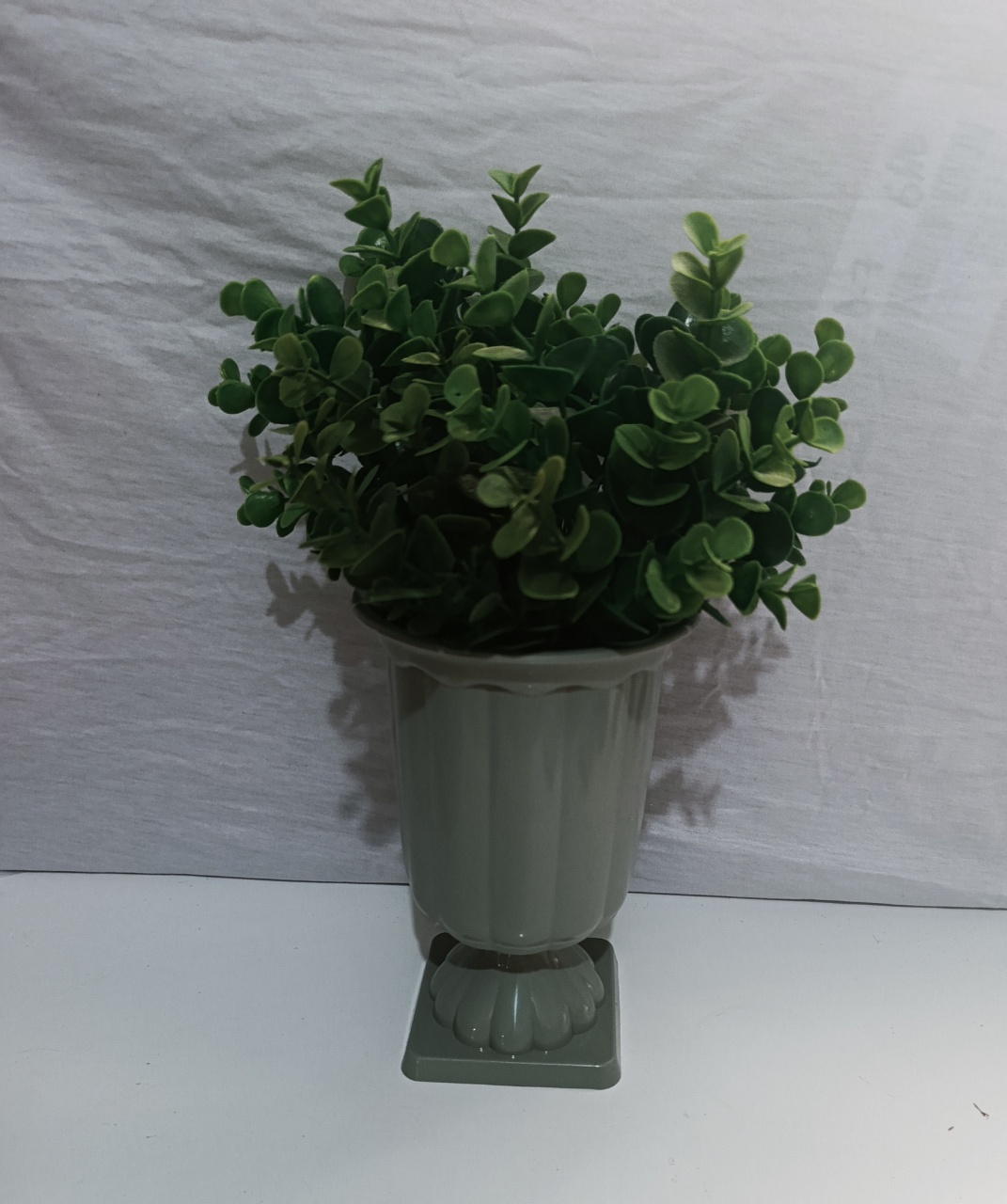 Vaso Grego Verde Eucalipto M - AMÔ ATELIÊ DECORAÇÃO