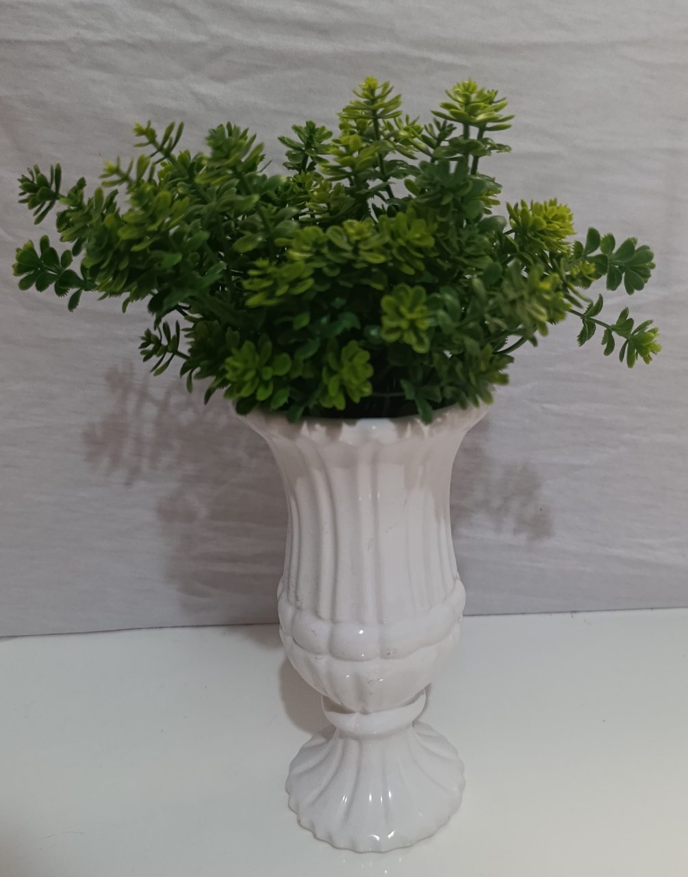 Vaso Grego Cerâmica Branco M - AMÔ ATELIÊ DECORAÇÃO
