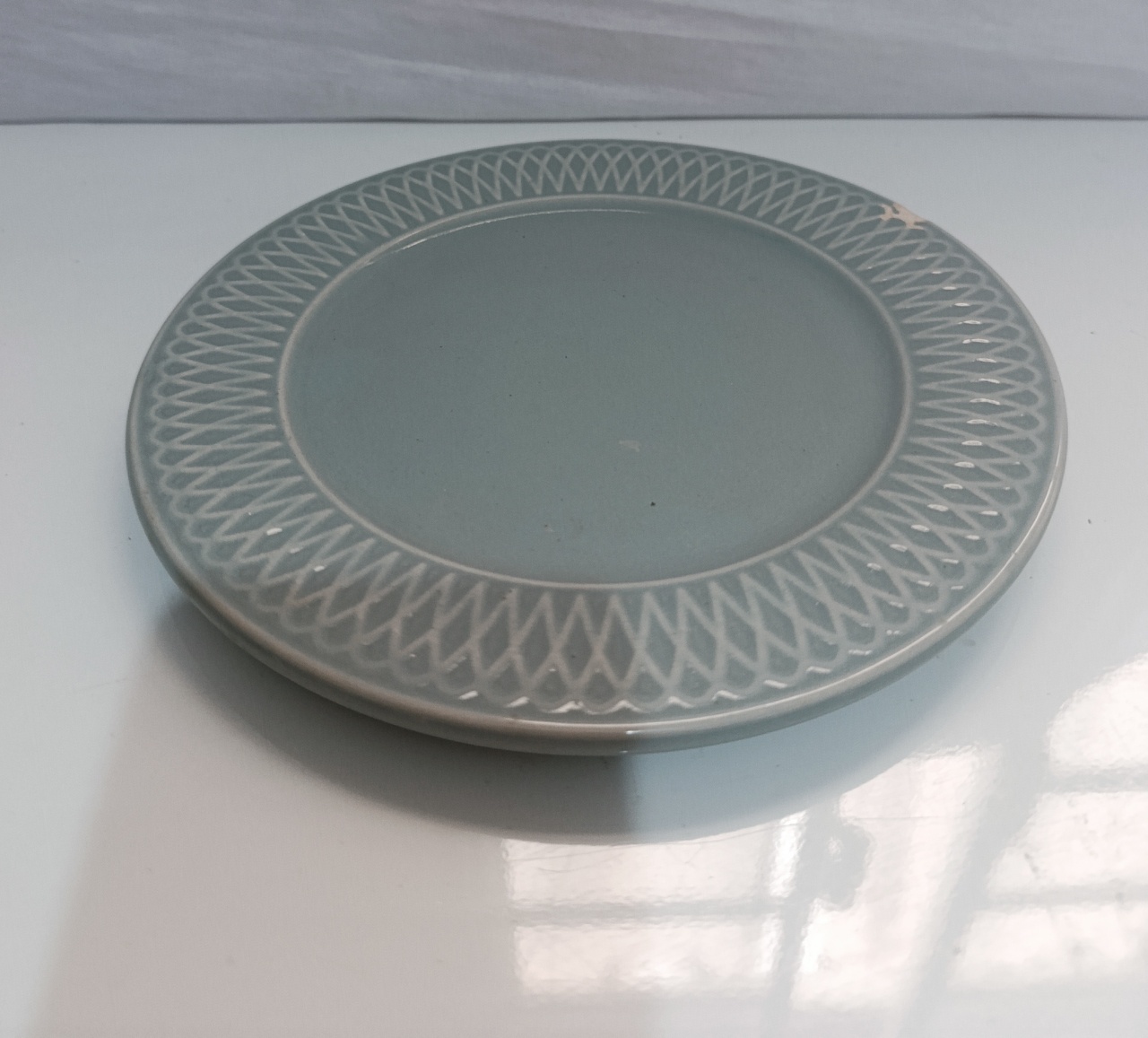 Bandeja Cinza Claro Cerâmica Redonda M   - AMÔ ATELIÊ DECORAÇÃO