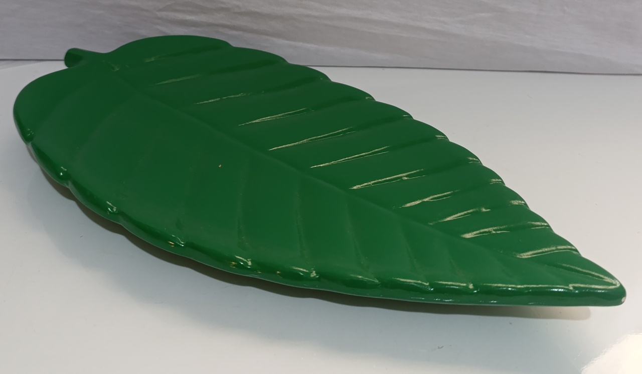 Bandeja Folha Verde Escuro  - AMÔ ATELIÊ DECORAÇÃO