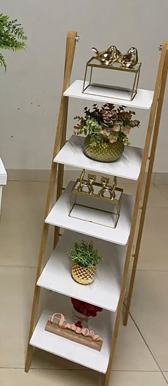 Escada Para Lembrancinhas Cru/Branco  - AMÔ ATELIÊ DECORAÇÃO
