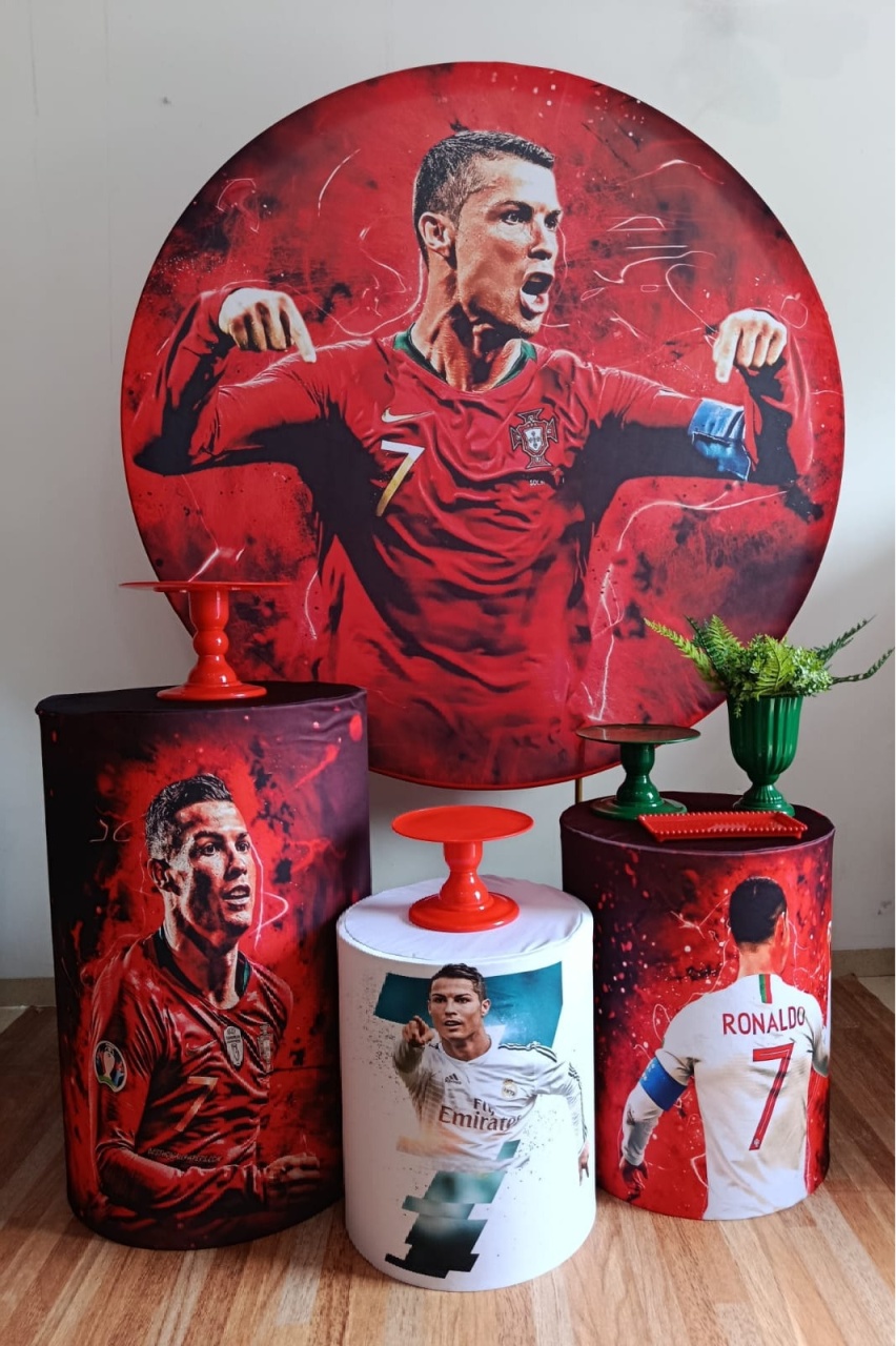 Kit Cristiano Ronaldo 01 - Maju Festa Pegue e Monte 