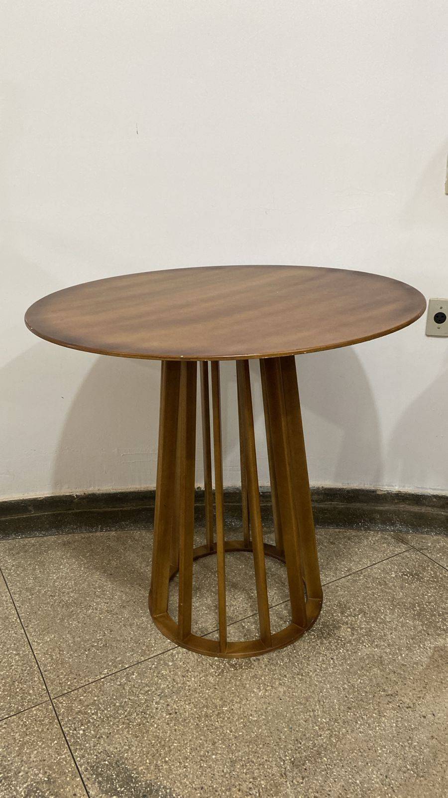 Mesa Cone Ripada - suafesta.gyn