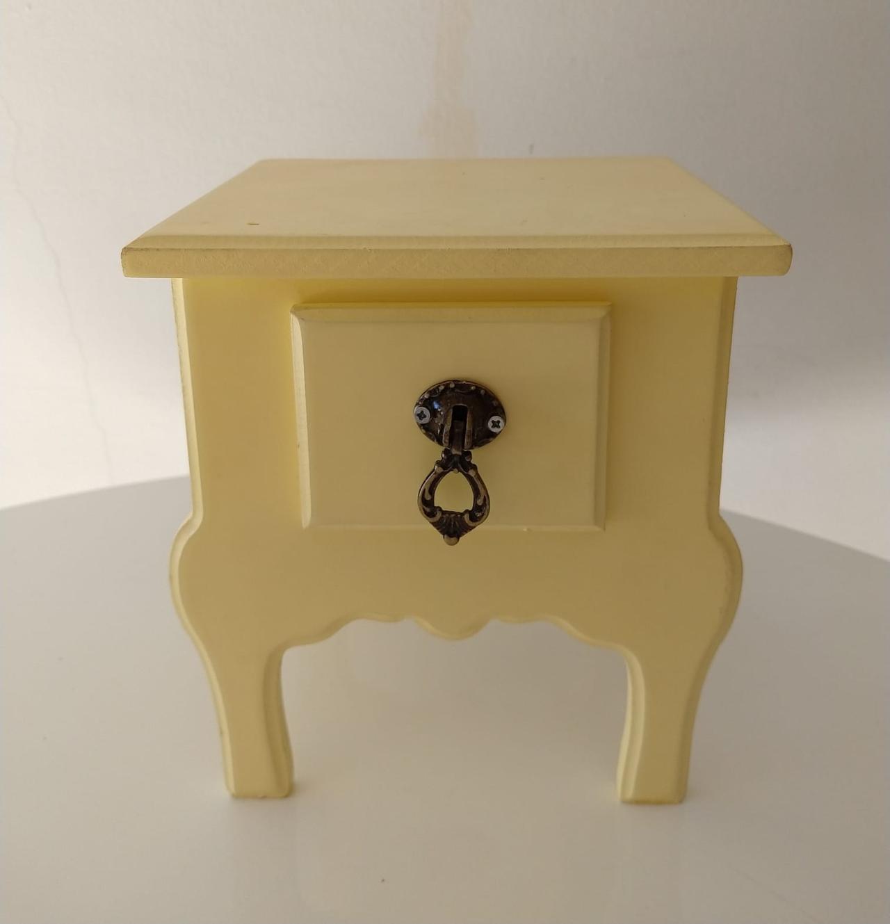 Mini Criado Amarelo Candy - suafesta.gyn