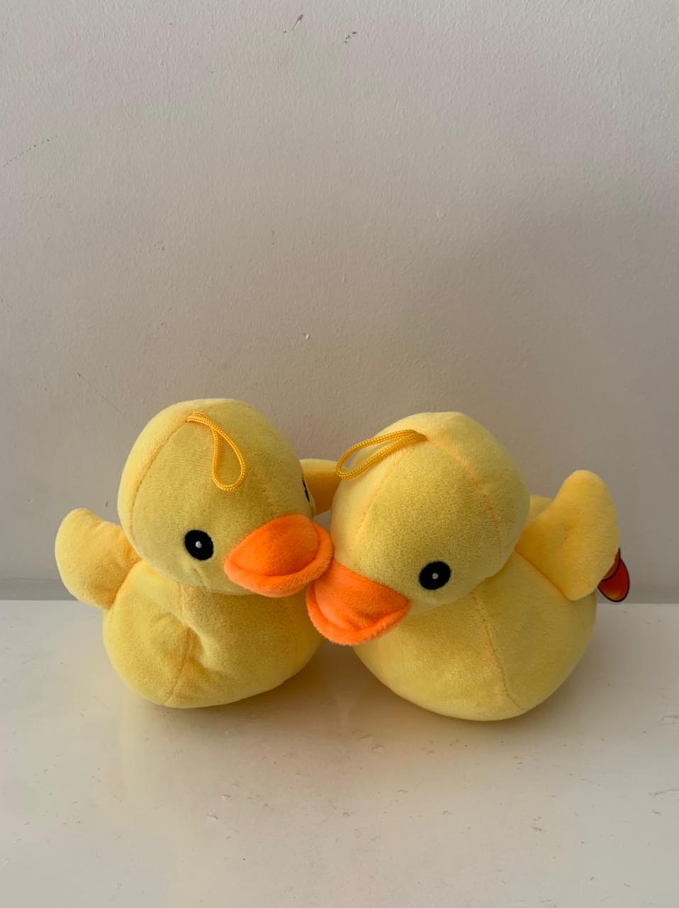 Pelucia Patinho P - suafesta.gyn