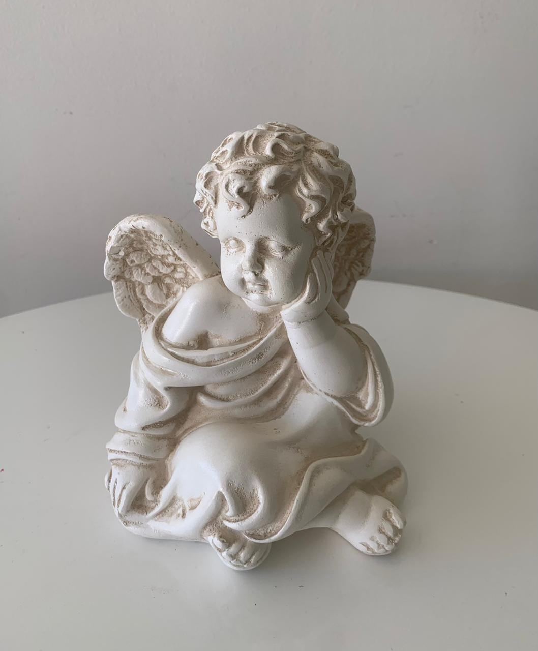 Anjo Mão No Rosto Branca - suafesta.gyn