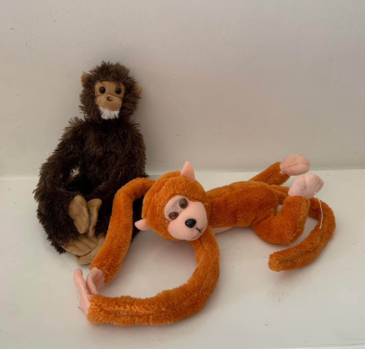 Pelucia Macacos - suafesta.gyn