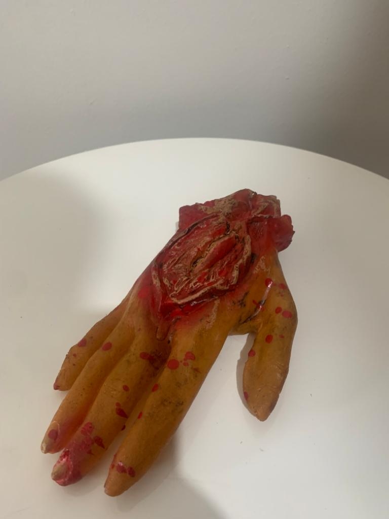 Mão Hallowen - suafesta.gyn