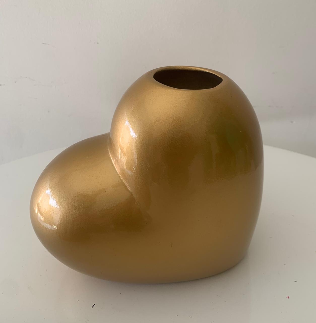 Vaso Coração Dourado - suafesta.gyn