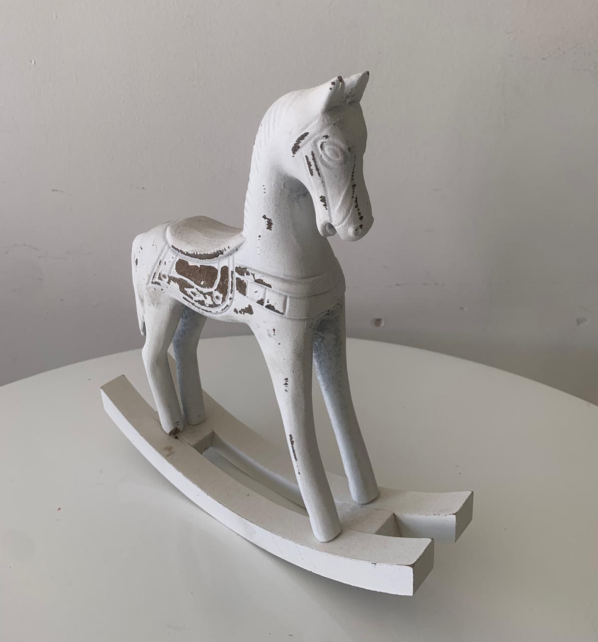 Cavalo Balanço Madeira Branca - suafesta.gyn
