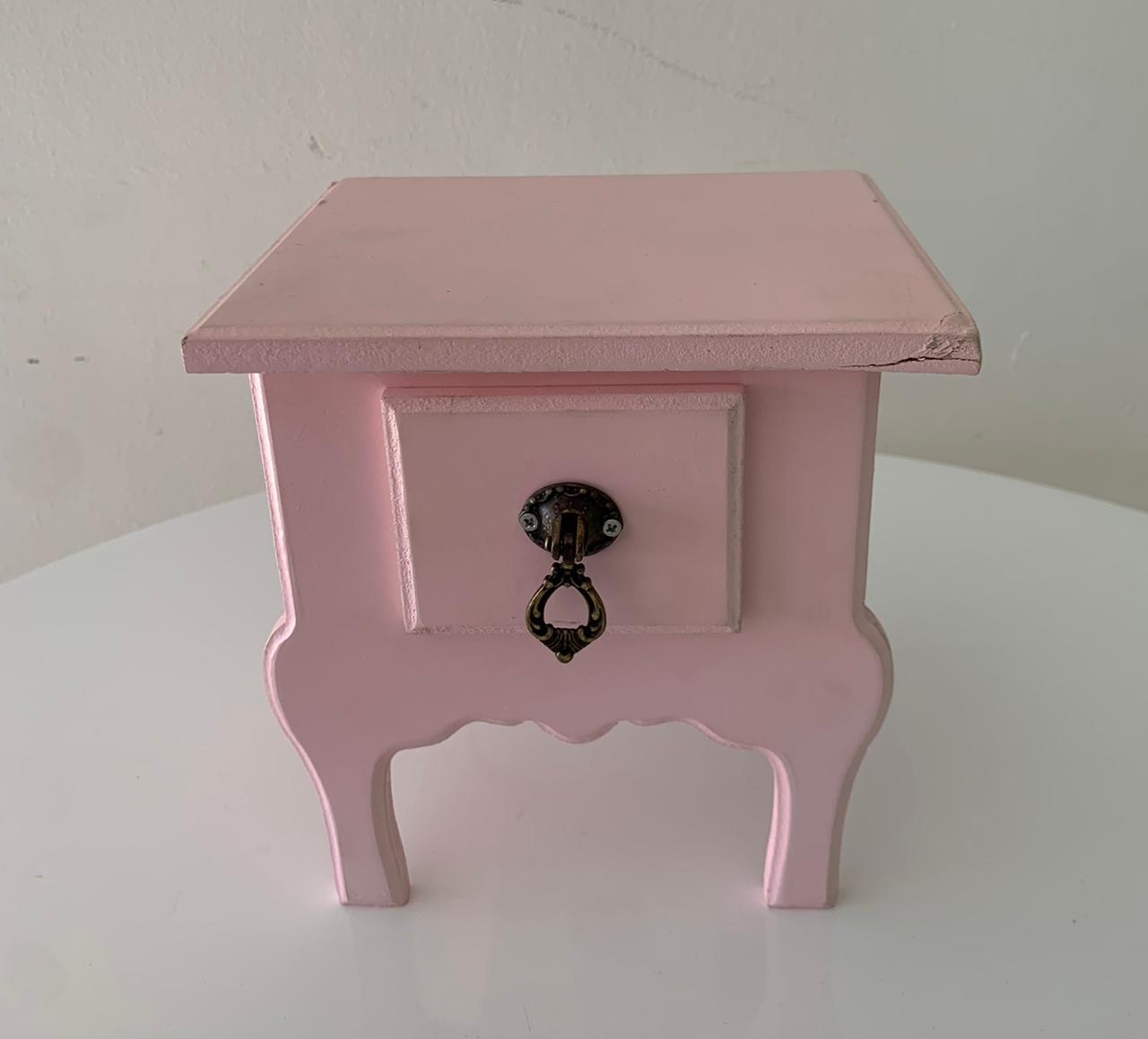 Mini Criado Rosa - suafesta.gyn