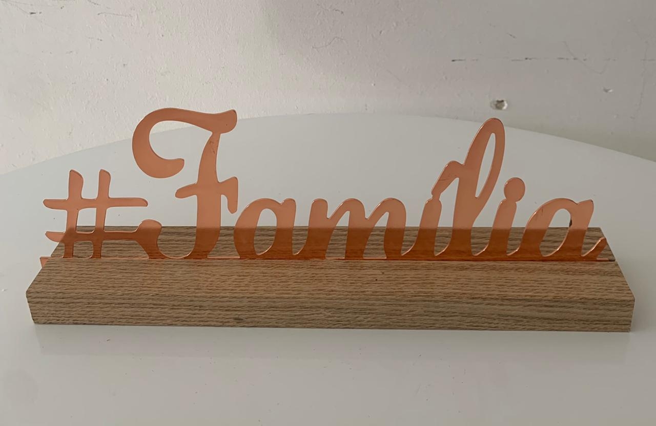 Palavra Familía Rosé - suafesta.gyn