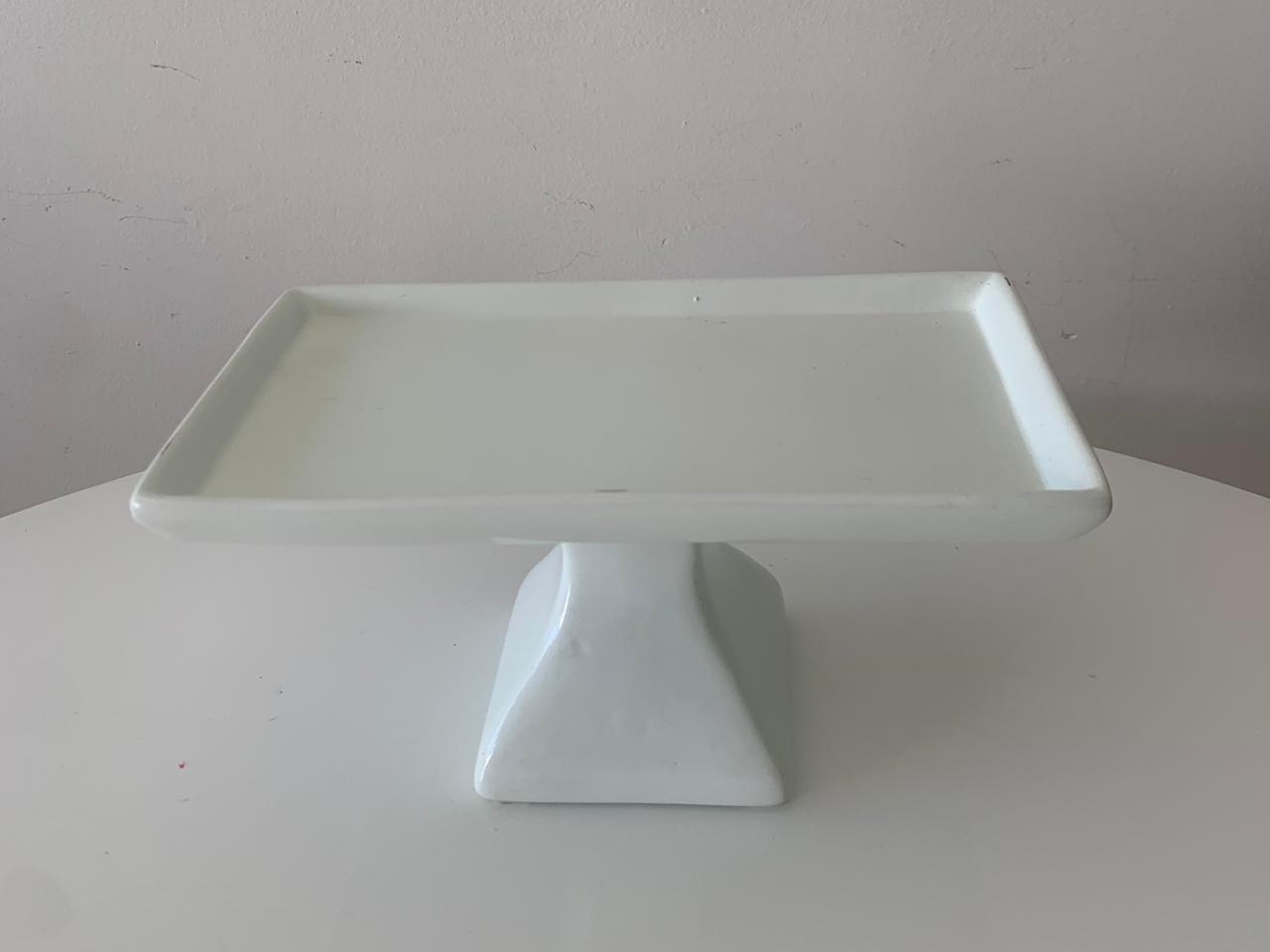 Doceira Com Pé Retangular Branca - suafesta.gyn