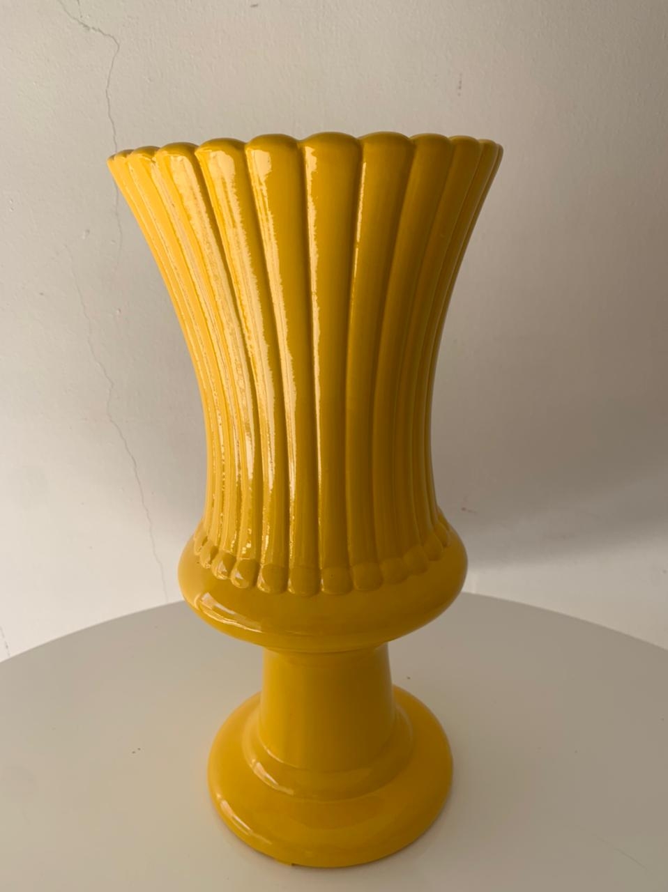 Vaso Amarelo Escuro - suafesta.gyn