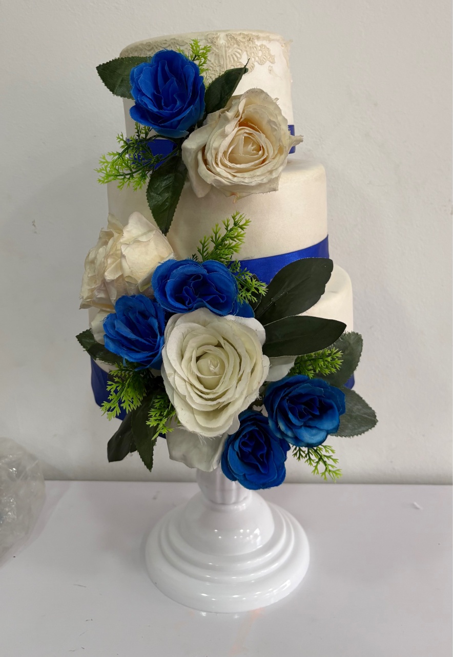 Bolo Fake Casamento  - Thefest