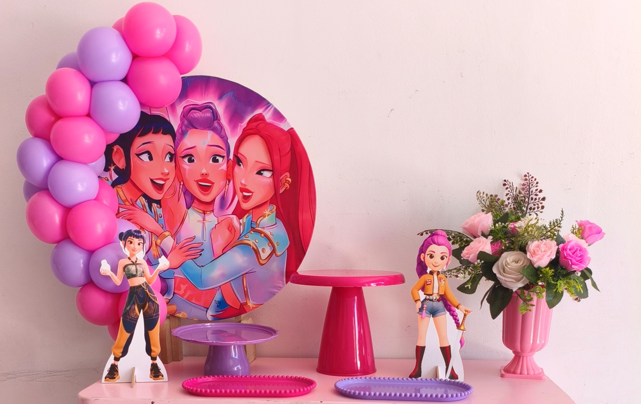 Mini Cenário Guerreiras Do K-Pop - Thefest