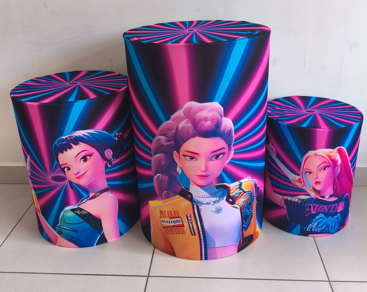 Trio de Capa de Cilindros Guerreiras Do K-Pop - Thefest