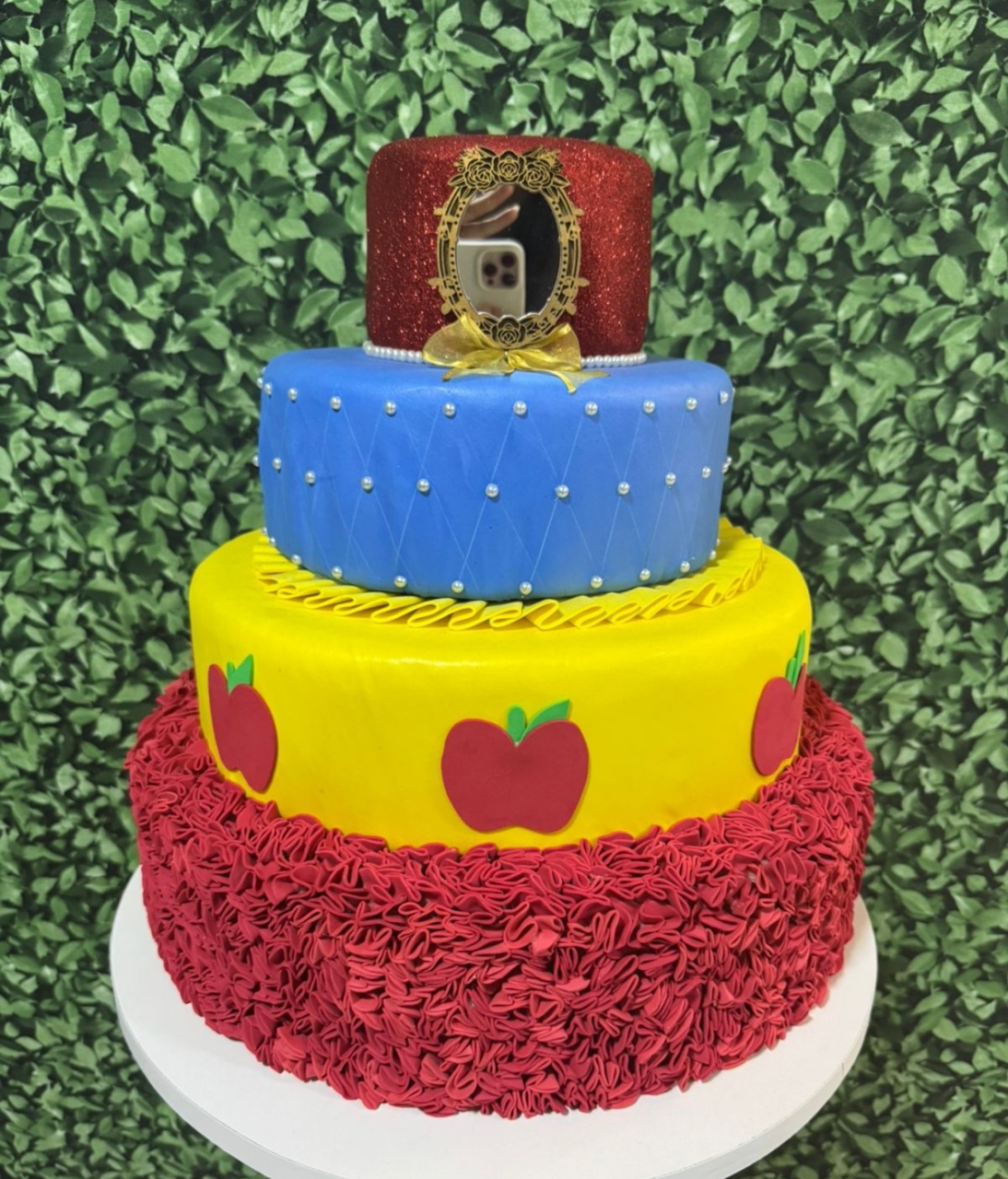 Bolo Fake Branca de Neve - Mouse Atelie das Festas