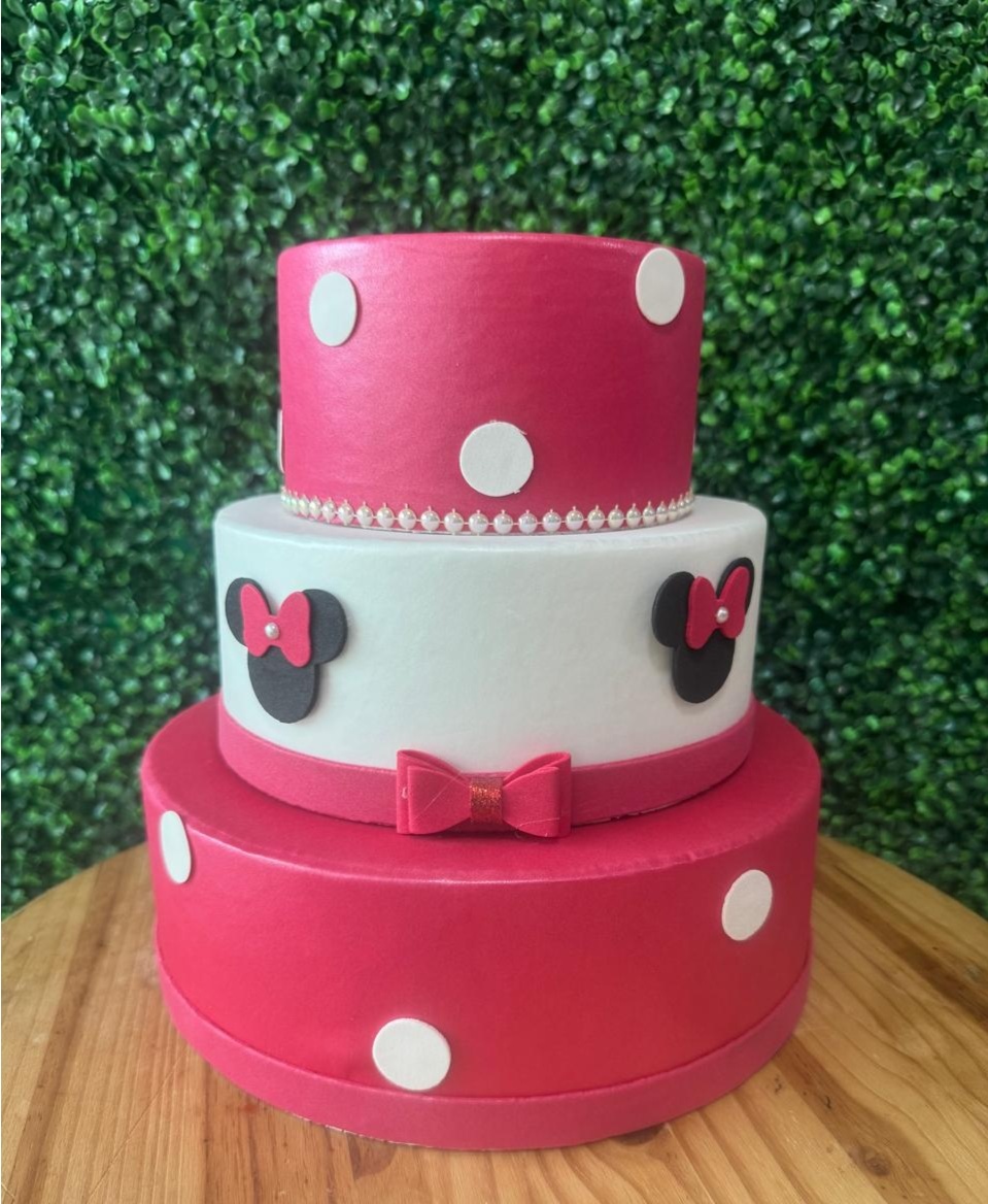 Bolo Fake Minnie Vermelha - Mouse Atelie das Festas