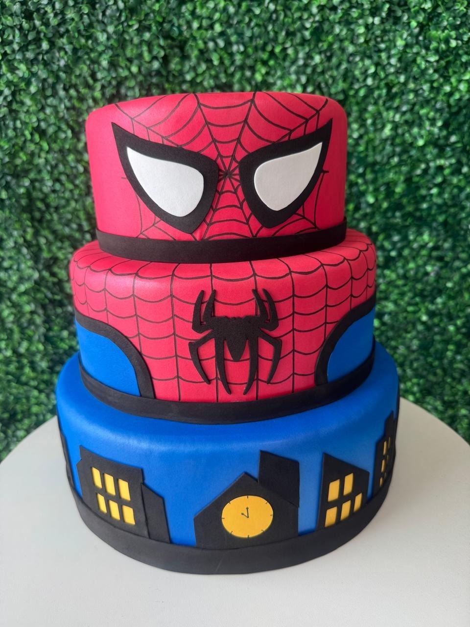 Bolo Fake Homem Aranha - Mouse Atelie das Festas
