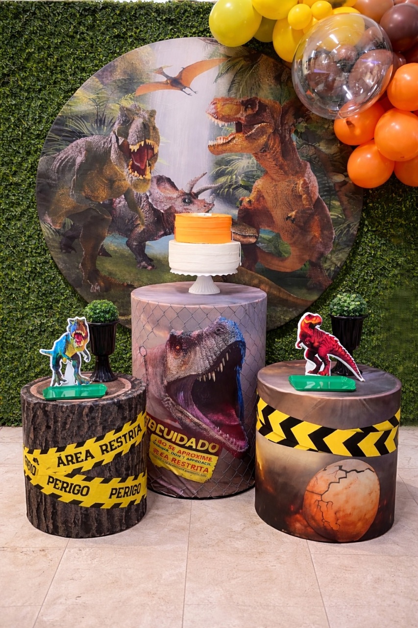 Dinossauros  - Ateliê da Daia Pegue Monte & Doces 
