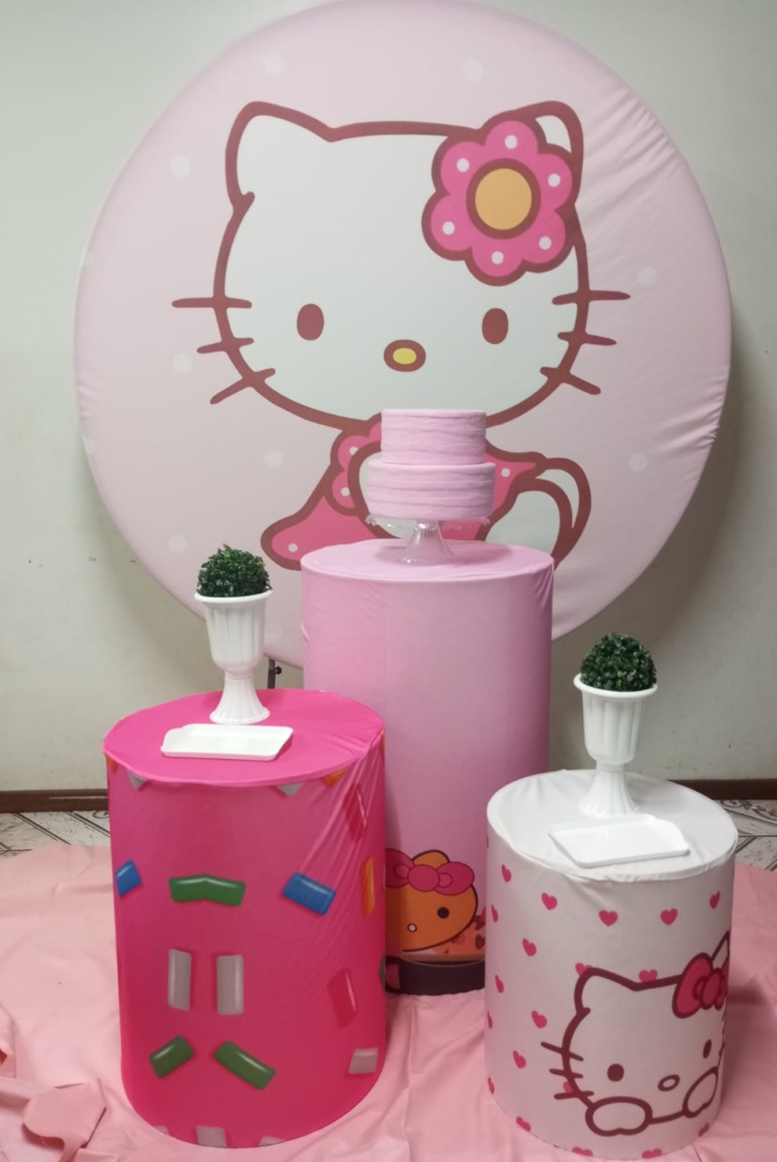 Hello Kitty  - Ateliê da Daia Pegue Monte & Doces 
