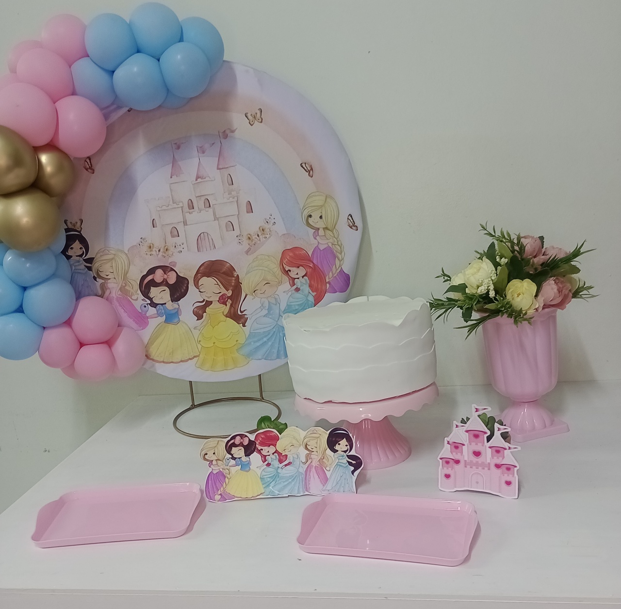 As Princesas  - Ateliê da Daia Pegue Monte & Doces 