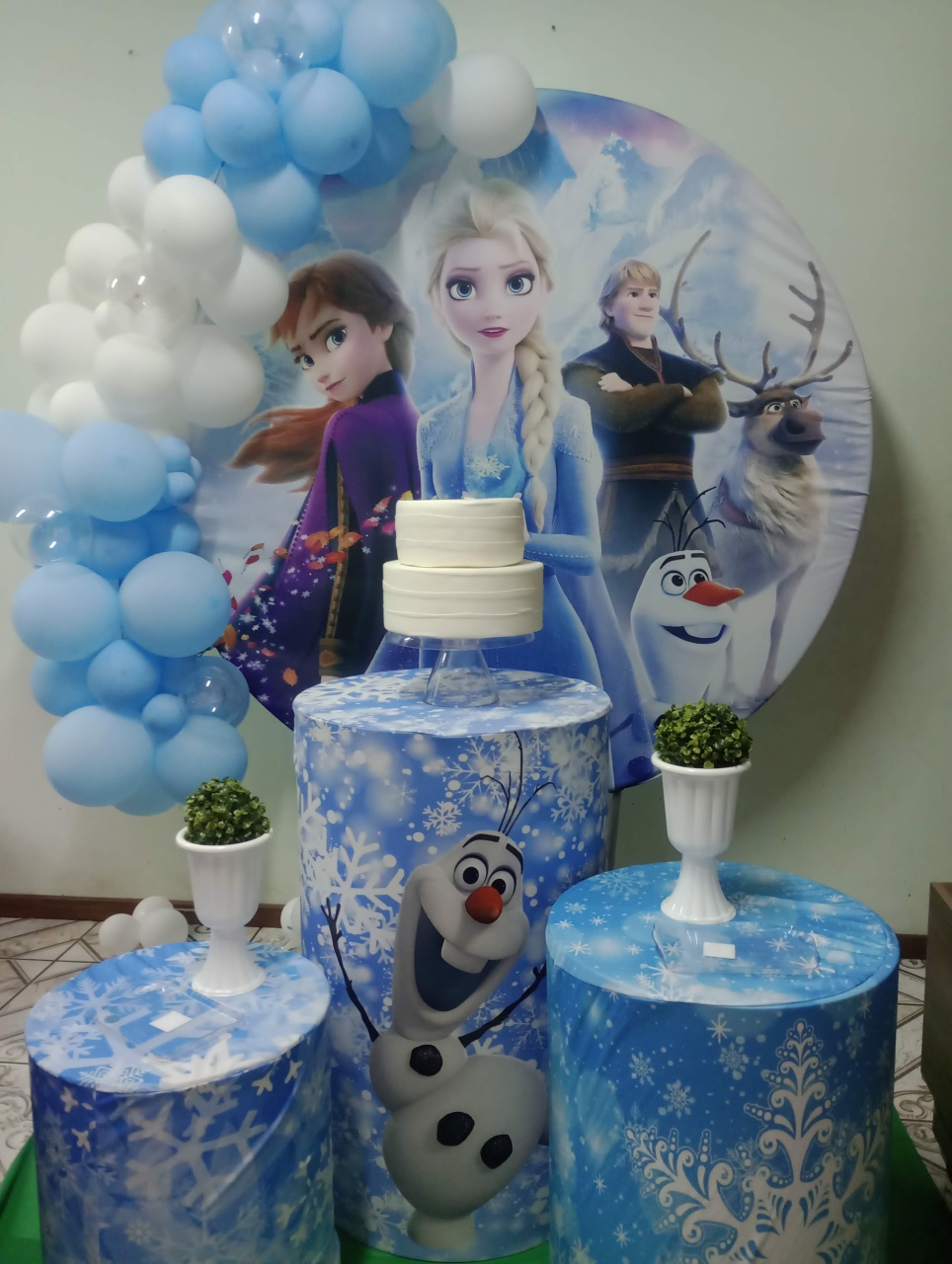 Frozen - Ateliê da Daia Pegue Monte & Doces 