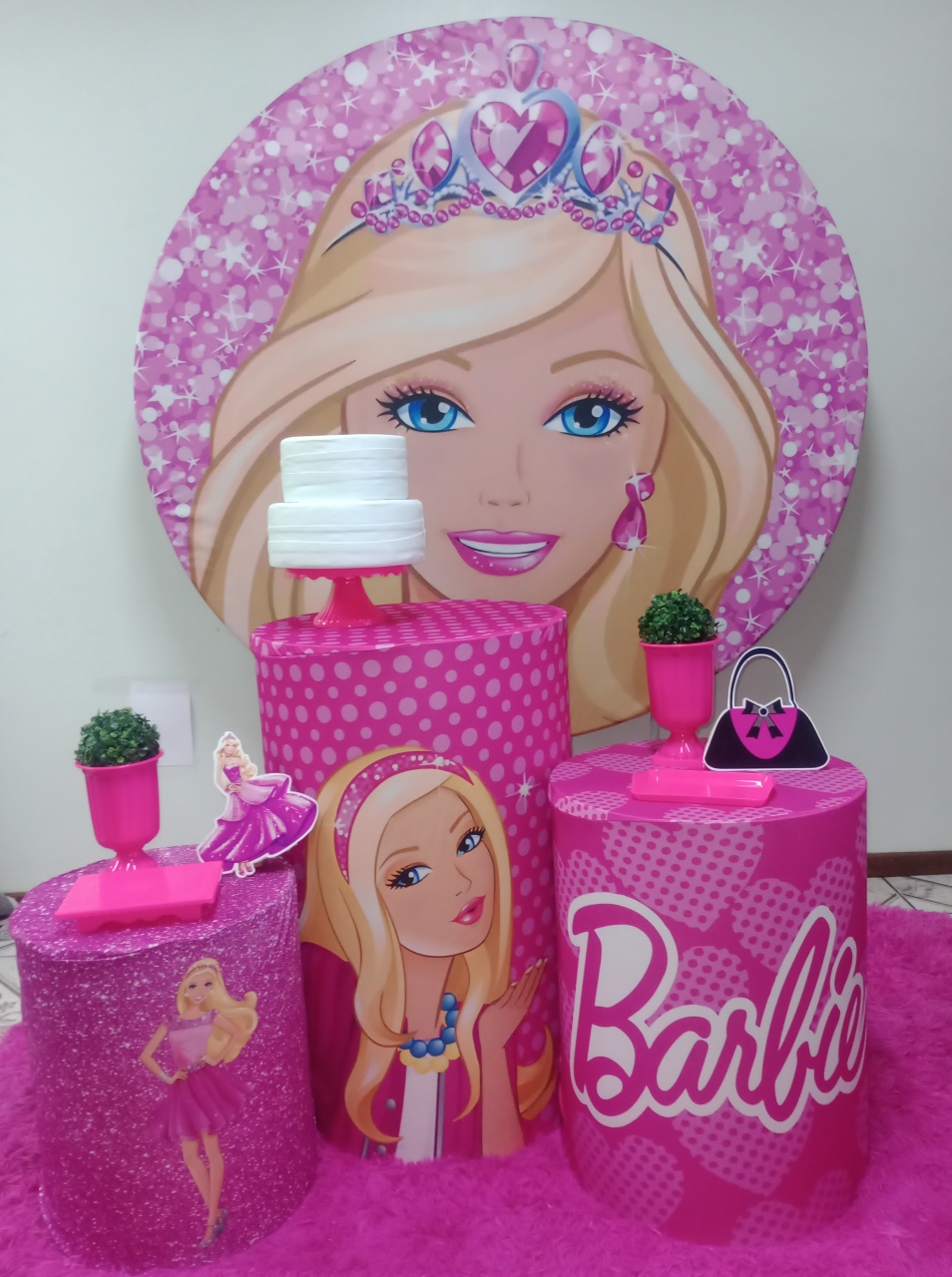 Barbie  - Ateliê da Daia Pegue Monte & Doces 