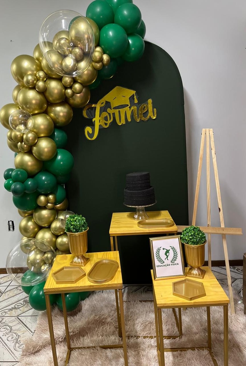 Formatura Com Balões  - Ateliê da Daia Pegue Monte & Doces 