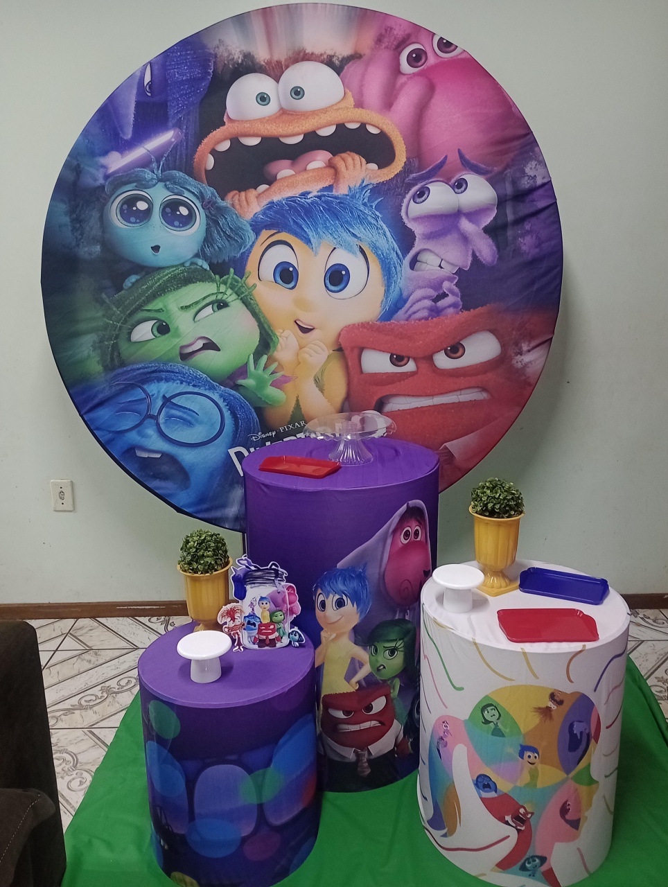 Divertidamente  - Ateliê da Daia Pegue Monte & Doces 
