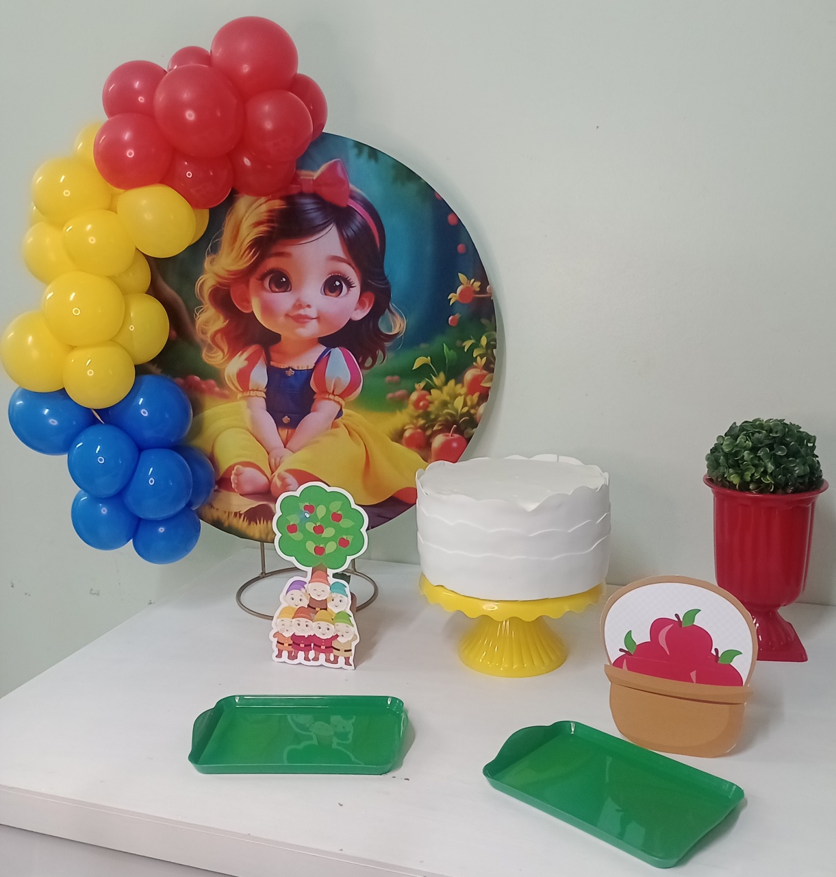 Branca de Neve  - Ateliê da Daia Pegue Monte & Doces 