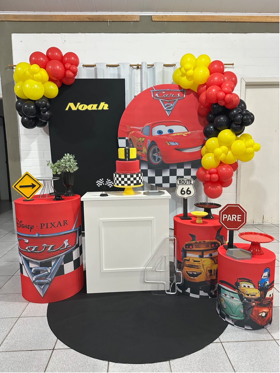 Mcqueen - Happy Day Decorações