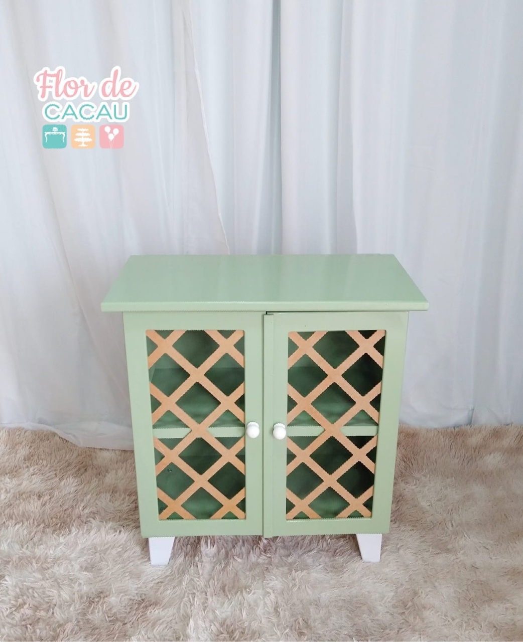 Cômoda Verde Oliva - Locadora Flor de Cacau