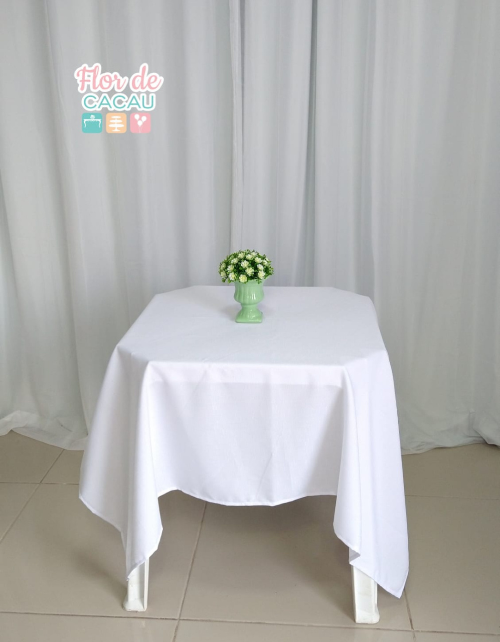 Toalha de Mesa Branca - Locadora Flor de Cacau