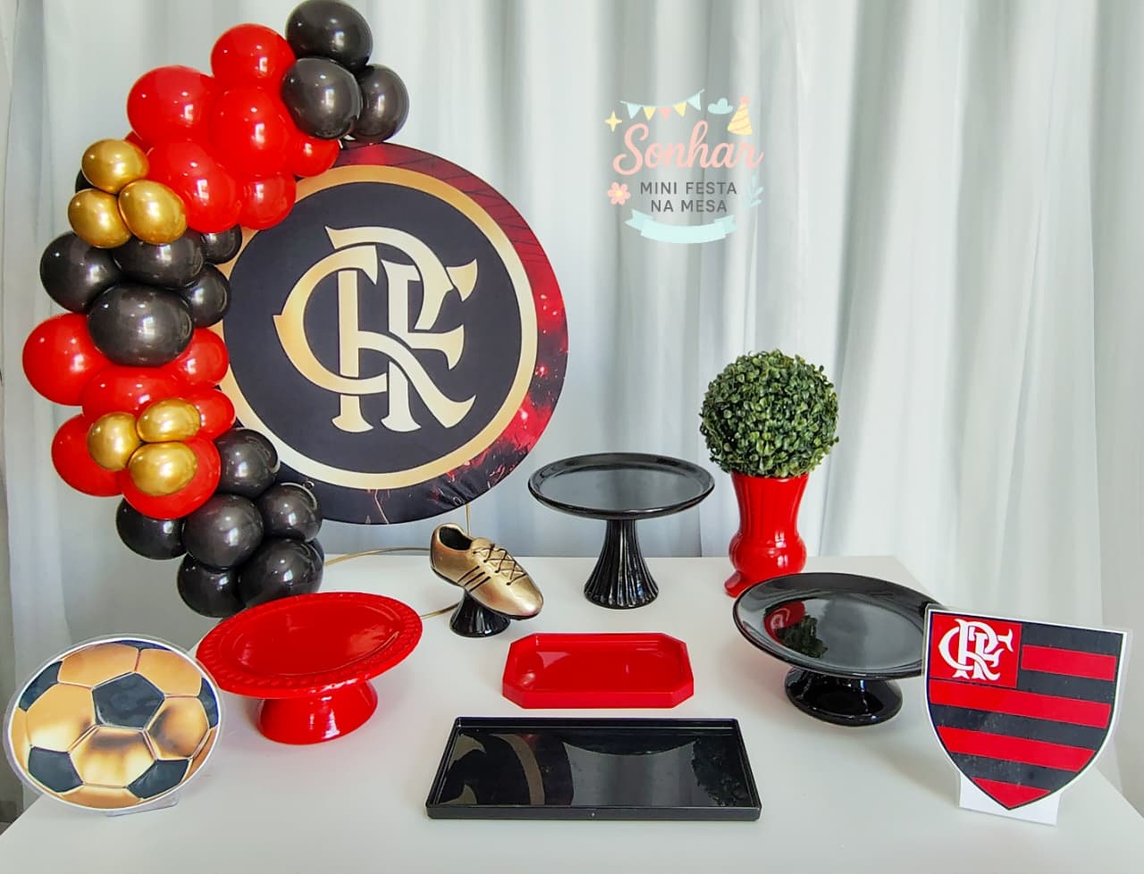 Flamengo (Kit Essencial) - Locadora Flor de Cacau