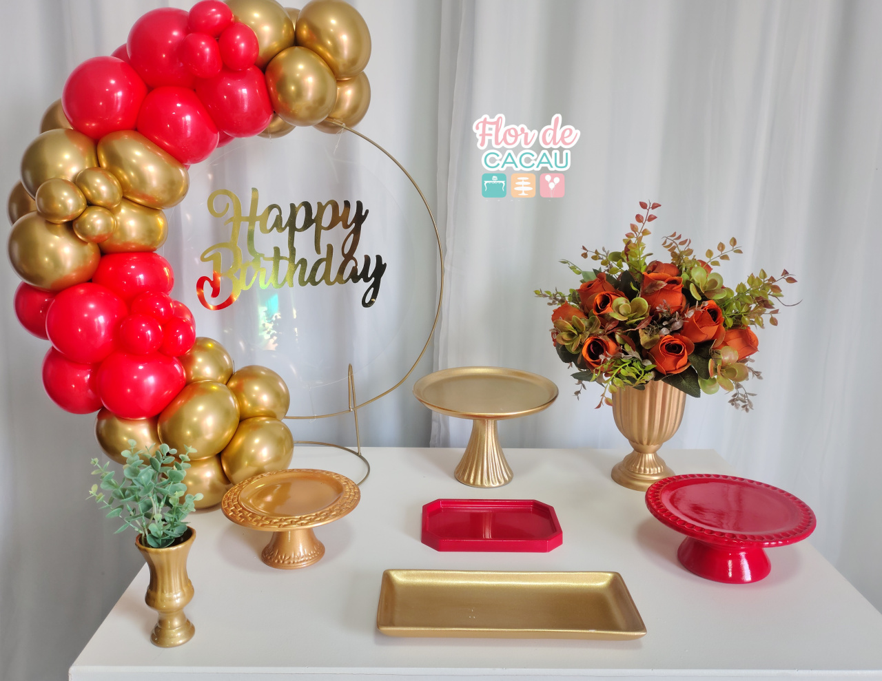 Vermelho E Dourado (Kit Essencial) - Locadora Flor de Cacau