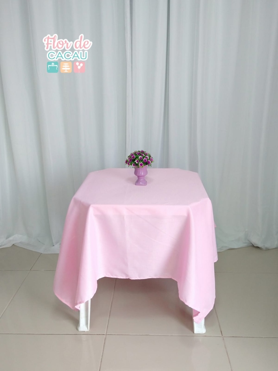 Toalha de Mesa Quadrada Rosa - Locadora Flor de Cacau
