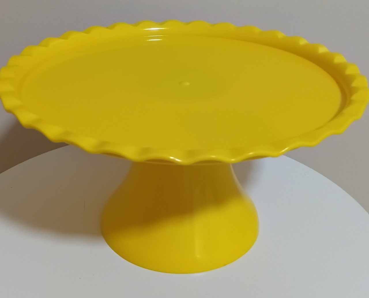 Boleira Amarela 20Cm - GEL.LOCACOES