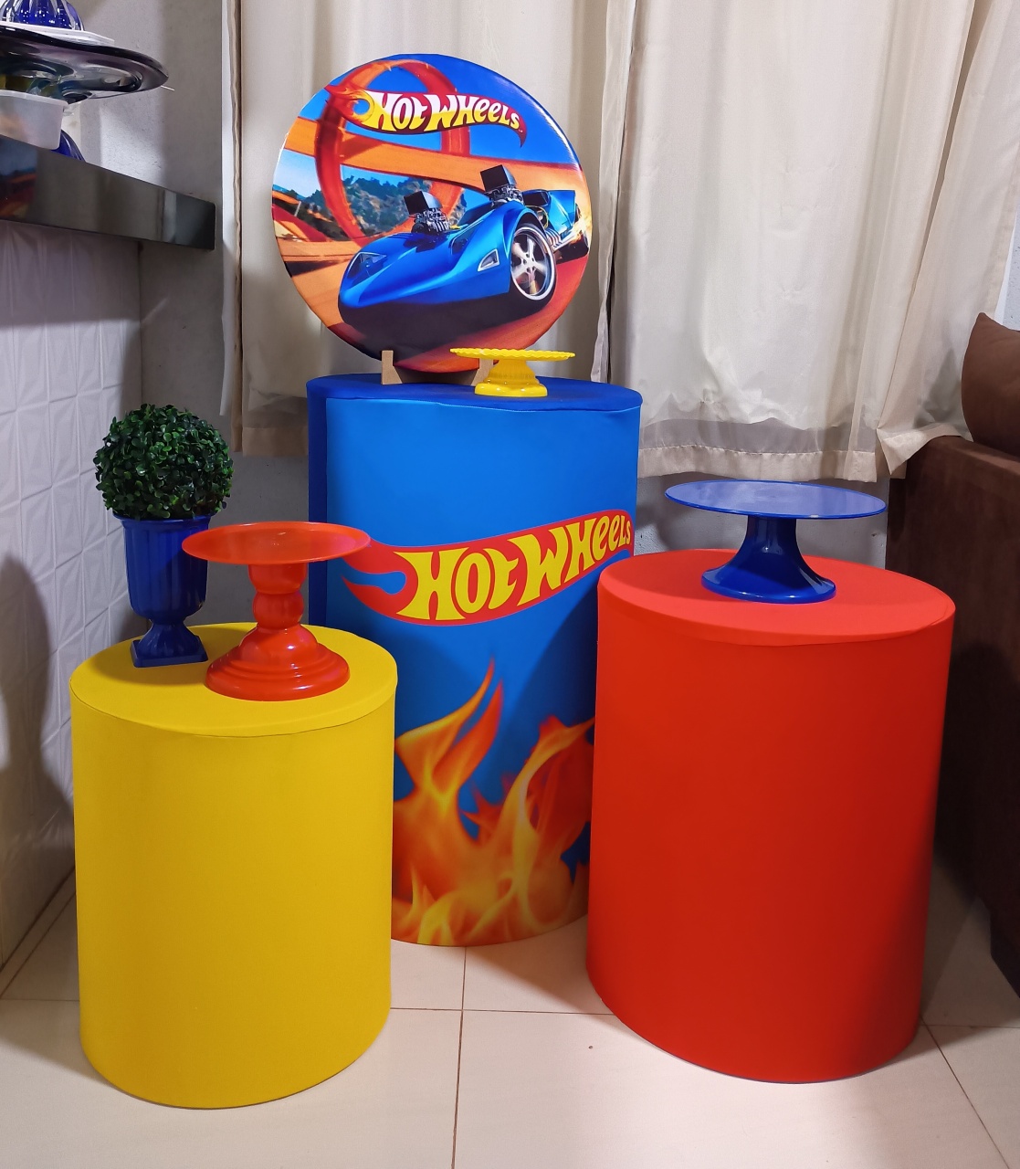 Kit Ouro Mesa - DECORAÊ FESTAS PEGUE E MONTE
