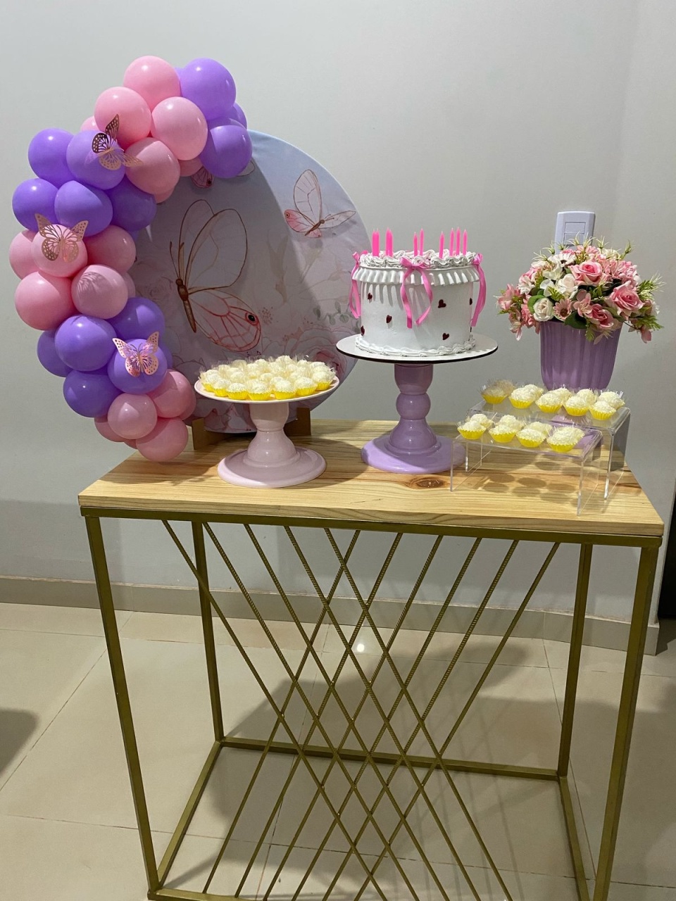 Kit de Mesa - DECORAÊ FESTAS PEGUE E MONTE