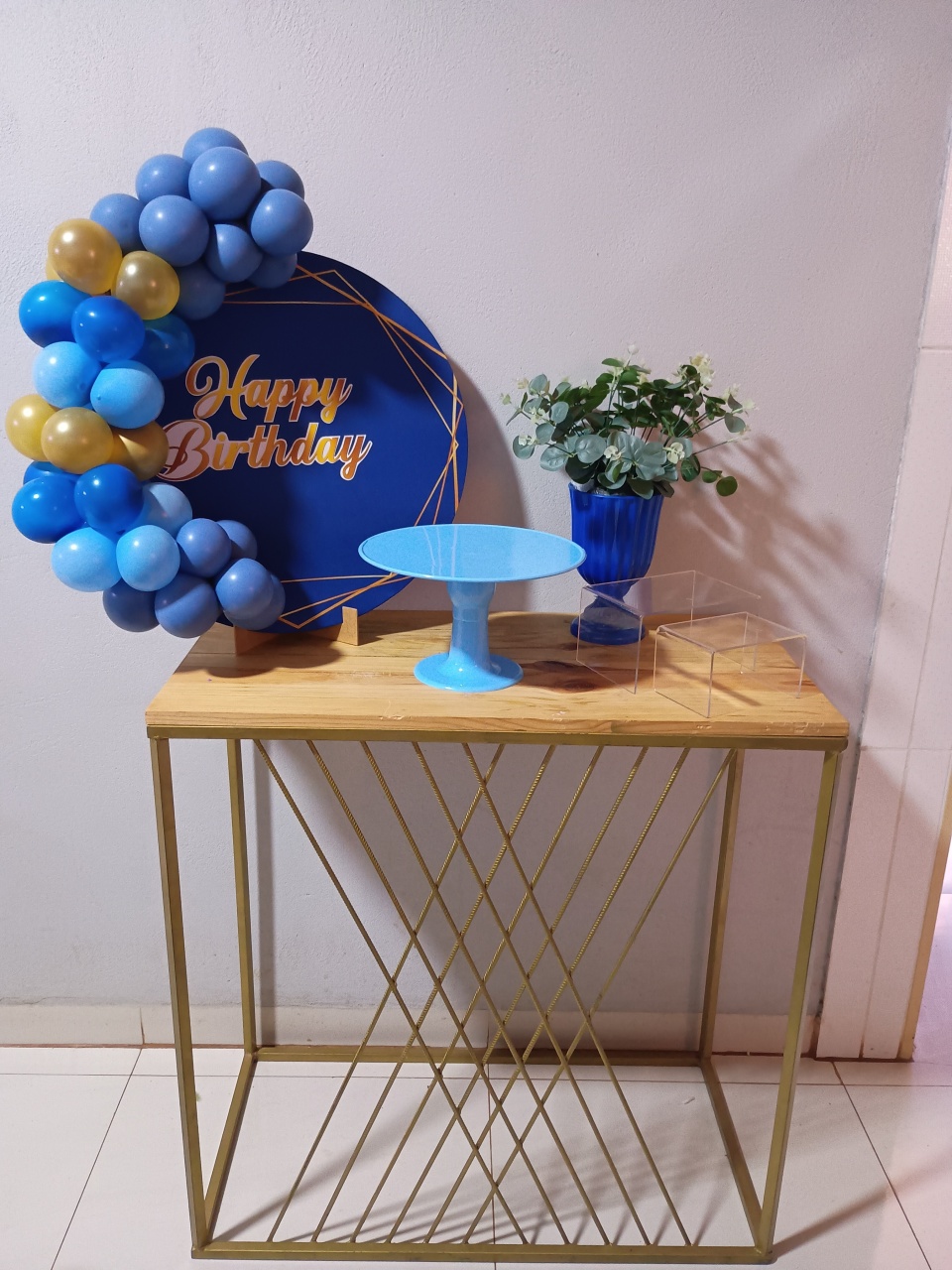 Kit Ouro Mesa - DECORAÊ FESTAS PEGUE E MONTE
