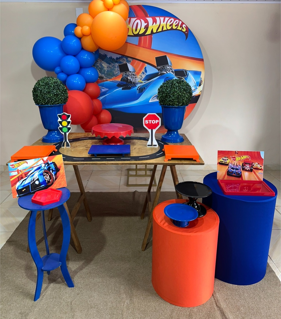 Kit Hot Wheels 4 - DECOR FESTAS PEGUE MONTE & BALÕES